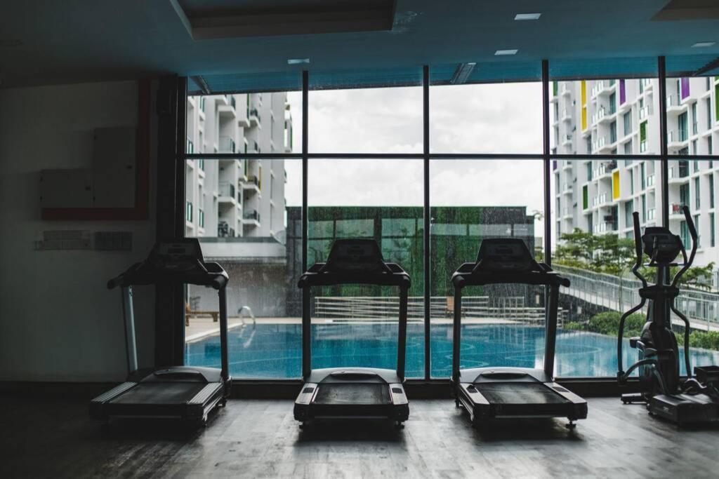 Jazz Suites 1 Vivacity Кучинг Экстерьер фото