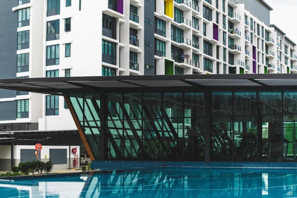 Jazz Suites 1 Vivacity Кучинг Экстерьер фото