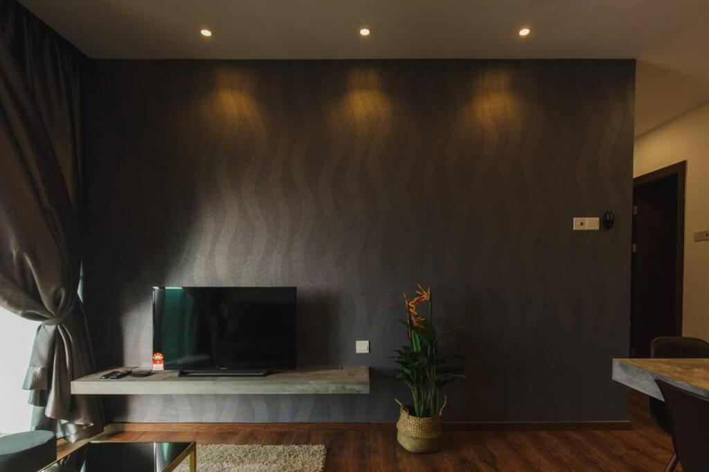 Jazz Suites 1 Vivacity Кучинг Экстерьер фото
