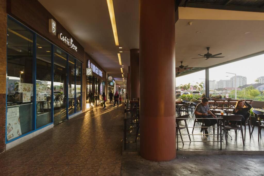 Jazz Suites 1 Vivacity Кучинг Экстерьер фото
